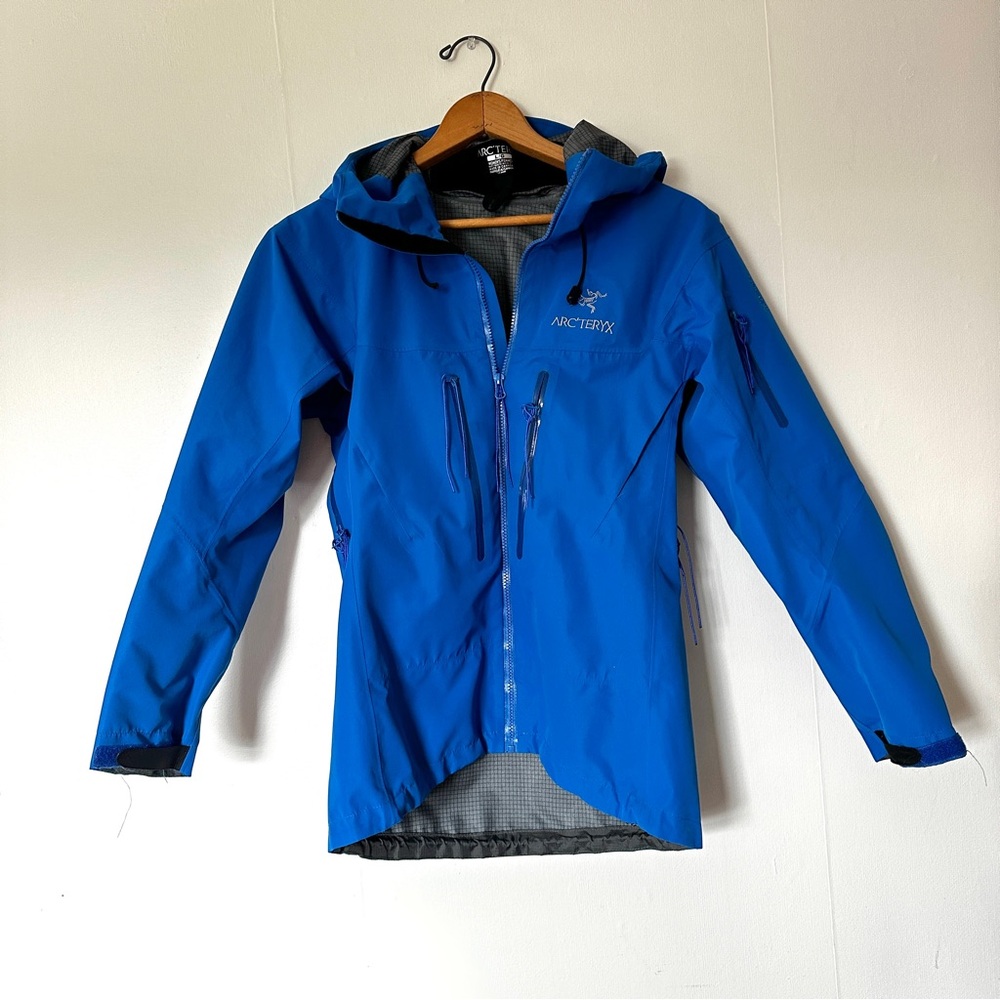 Arc'teryx women's Alpha Jacket Waterproof